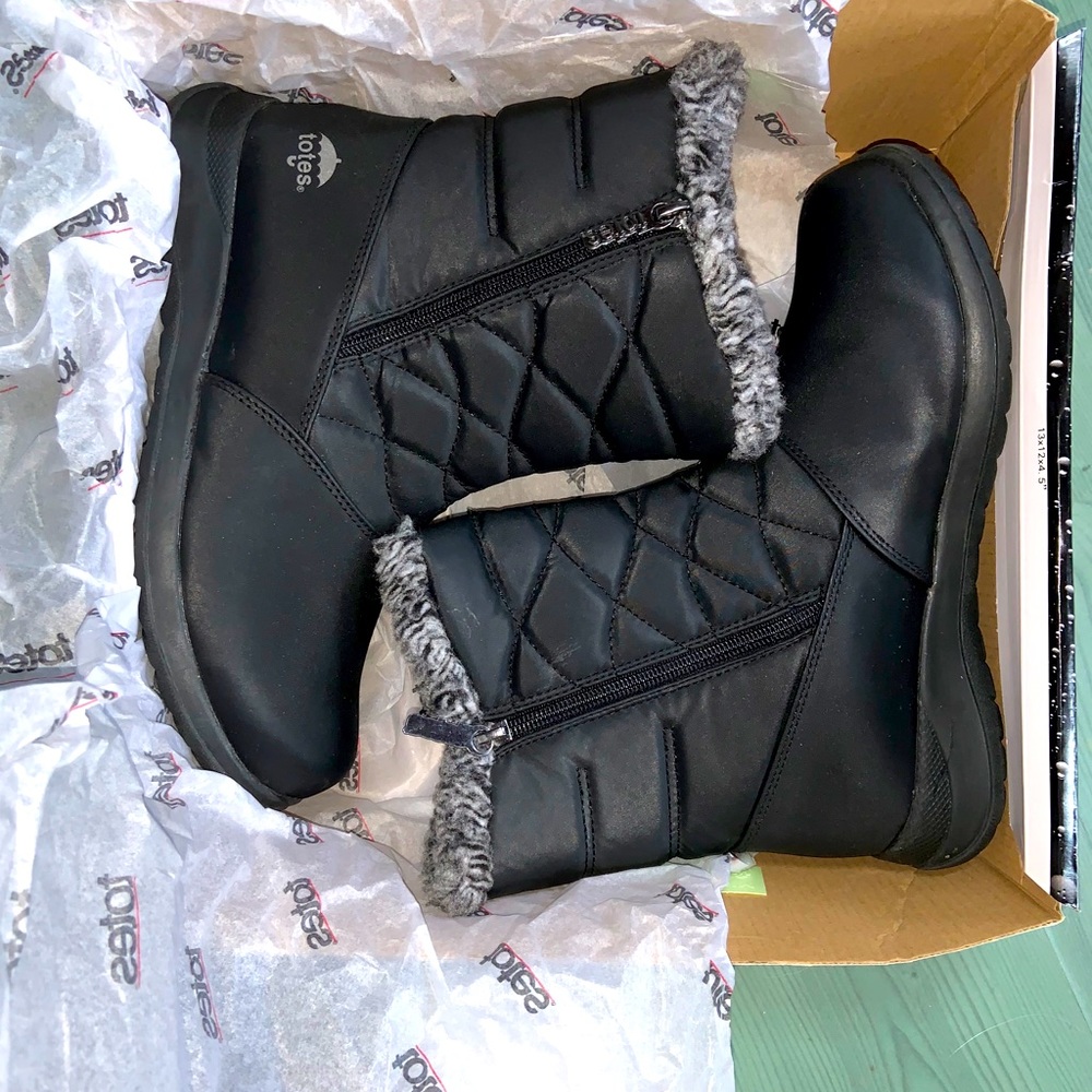 ☃️ New Totes Snow Boots!! ❄️